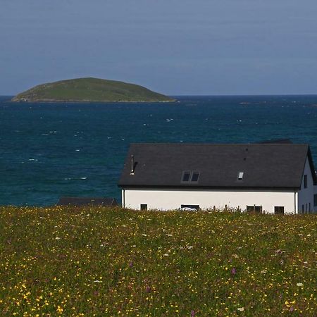 An Taigh Mor Bed & Breakfast Eriskay Bagian luar foto